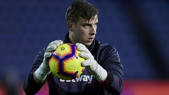 决定! 皇马有意结束门将轮换 确立卢宁的主力位置 决定! 皇马有意结束门将轮换 确立卢宁的主力位置